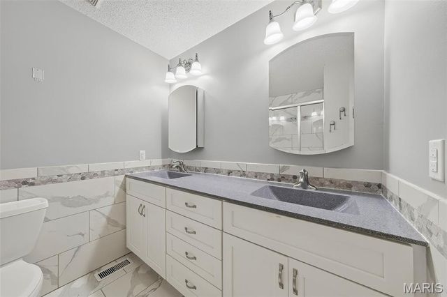 2167 Old Highway 61, Troy, MO 63379