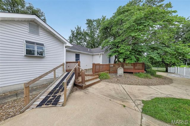 2167 Old Highway 61, Troy, MO 63379