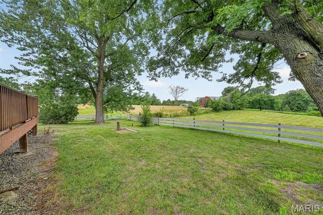 2167 Old Highway 61, Troy, MO 63379