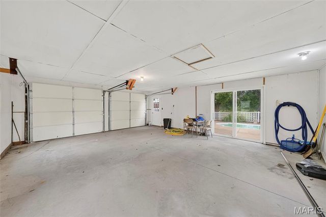 2167 Old Highway 61, Troy, MO 63379