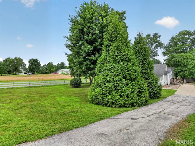 2167 Old Highway 61, Troy, MO 63379