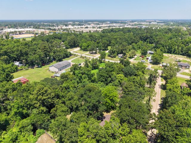 19160 Terri Lane, Conroe, TX 77385