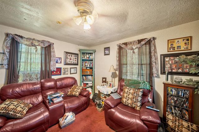 19160 Terri Lane, Conroe, TX 77385