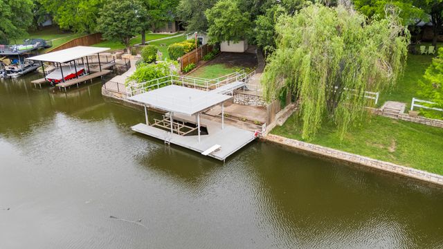 231 Granada Calle Street, Granbury, TX 76049