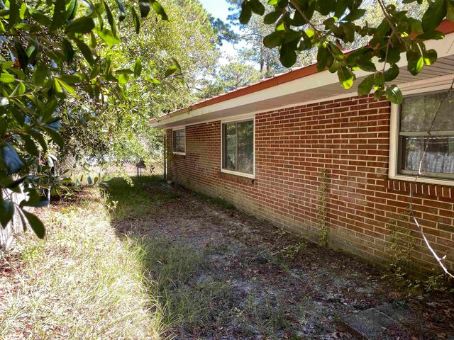 119 Apalachee Street, Lanark Village, FL 32322