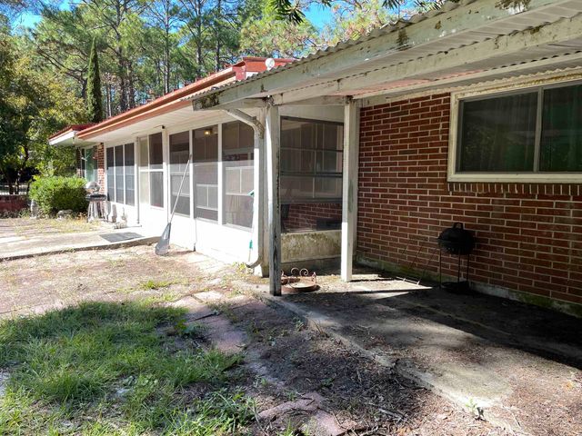 119 Apalachee Street, Lanark Village, FL 32322