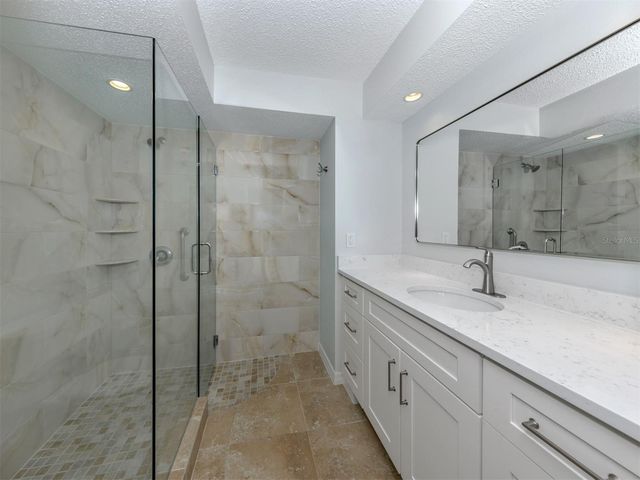 611 FAIR WINDS DRIVE 611, Nokomis, FL 34275