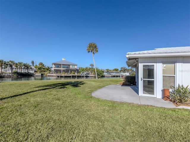 611 FAIR WINDS DRIVE 611, Nokomis, FL 34275