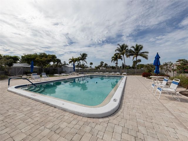 611 FAIR WINDS DRIVE 611, Nokomis, FL 34275