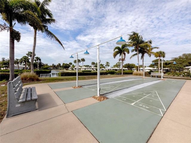 611 FAIR WINDS DRIVE 611, Nokomis, FL 34275