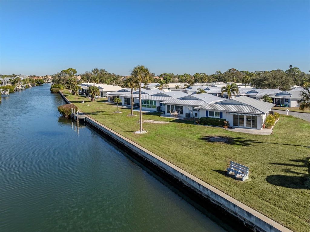 611 FAIR WINDS DRIVE 611, Nokomis, FL 34275
