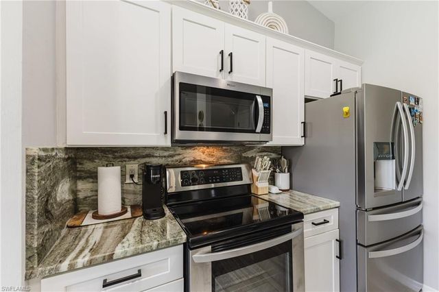 709 27th ST, Cape Coral, FL 33914