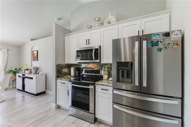 709 27th ST, Cape Coral, FL 33914