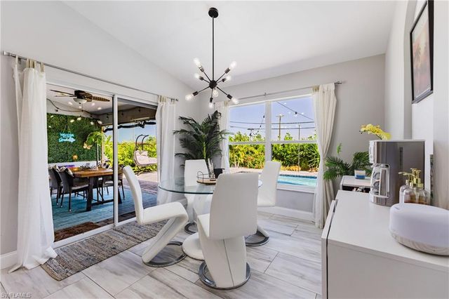 709 27th ST, Cape Coral, FL 33914