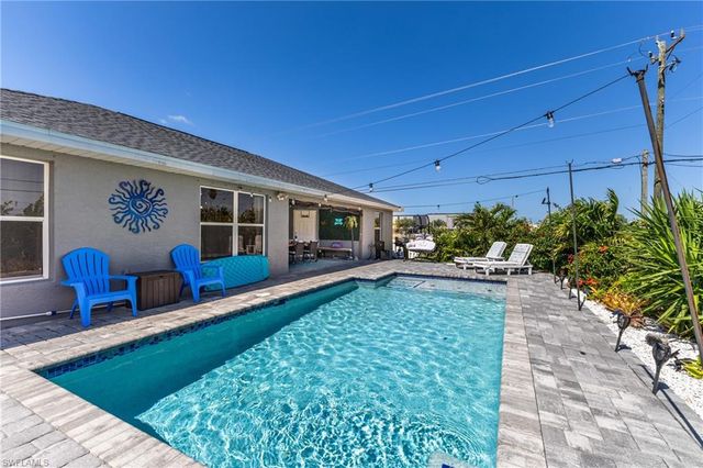 709 27th ST, Cape Coral, FL 33914