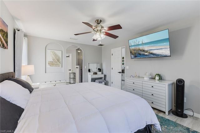 709 27th ST, Cape Coral, FL 33914