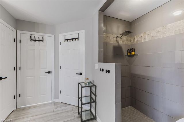 709 27th ST, Cape Coral, FL 33914