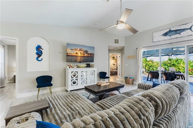 709 27th ST, Cape Coral, FL 33914