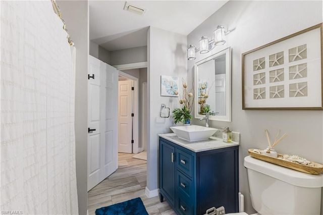 709 27th ST, Cape Coral, FL 33914