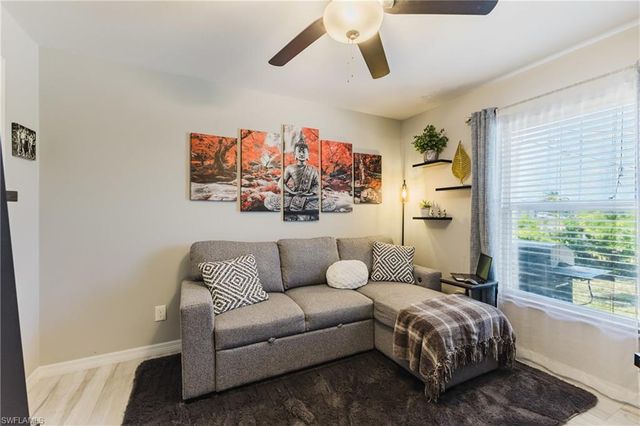 709 27th ST, Cape Coral, FL 33914