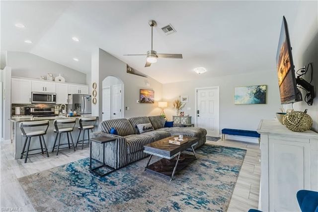 709 27th ST, Cape Coral, FL 33914