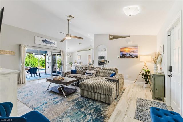 709 27th ST, Cape Coral, FL 33914