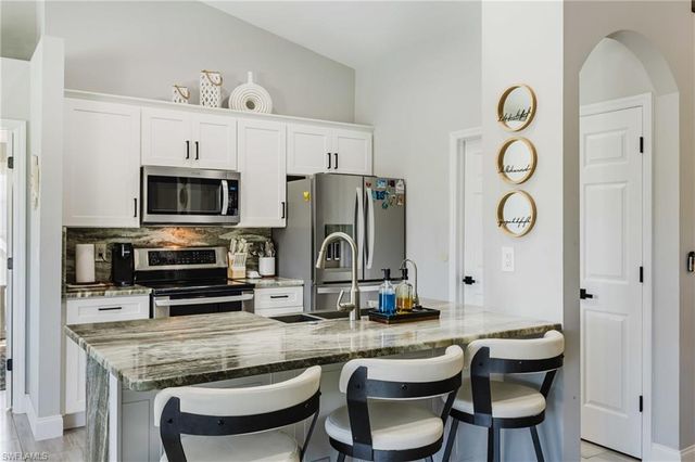 709 27th ST, Cape Coral, FL 33914