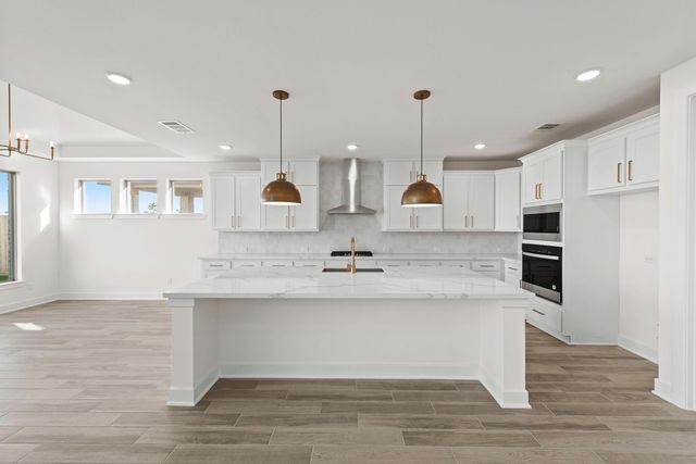 120 Rightfield DR, Liberty Hill, TX 78642