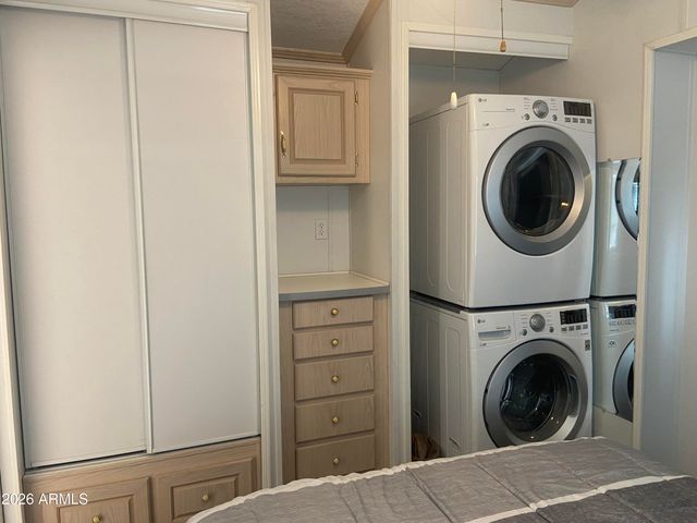 1045 S CHEYENNE Drive, Apache Junction, AZ 85119