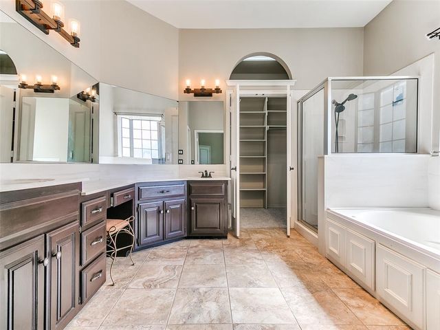 832 Fox Tail Drive, Edmond, OK 73034