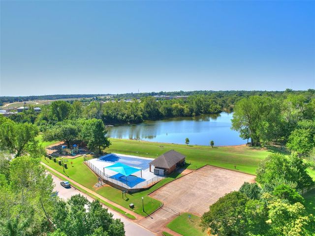 832 Fox Tail Drive, Edmond, OK 73034