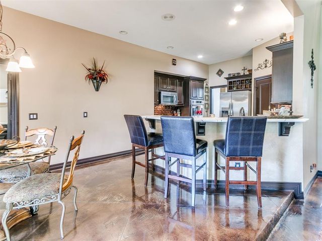 832 Fox Tail Drive, Edmond, OK 73034