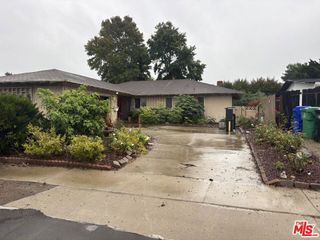 2927 Governor Drive, San Diego, CA 92122