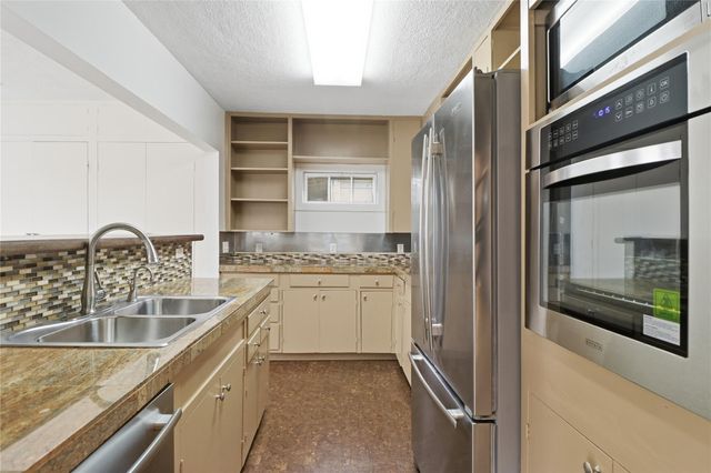 2007 Montclaire ST, Austin, TX 78704