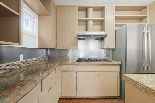 2007 Montclaire ST, Austin, TX 78704