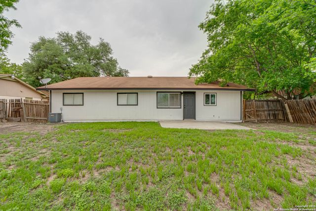 6911 Lordsport, San Antonio, TX 78239