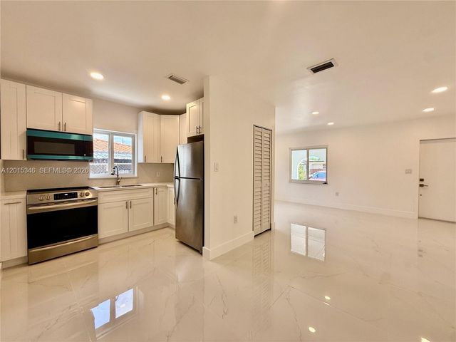 228 NW 32nd Ave 230, Miami, FL 33125