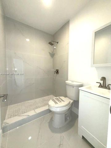 228 NW 32nd Ave 230, Miami, FL 33125
