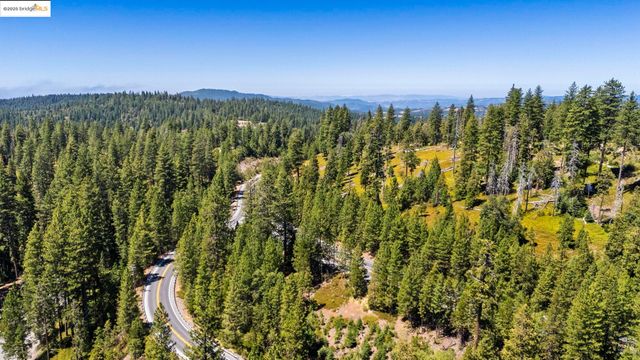 25869 Long Barn Sugar Pine Rd, Long Barn, CA 95335