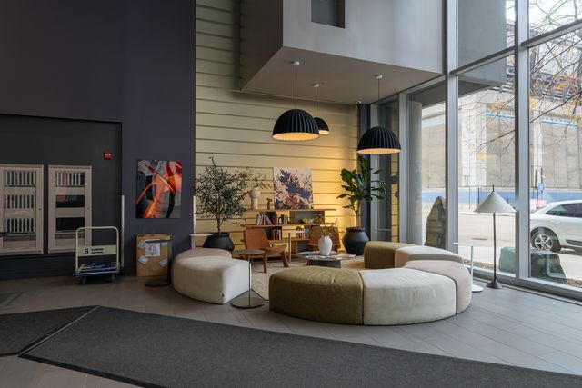 235 W Van Buren Street 1809, Chicago, IL 60607