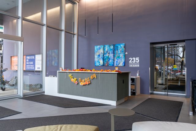 235 W Van Buren Street 1809, Chicago, IL 60607