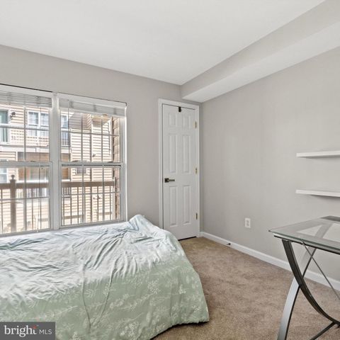 5117 DONOVAN DR, Alexandria, VA 22304