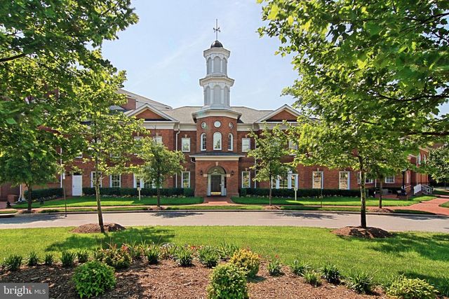 5117 DONOVAN DR, Alexandria, VA 22304