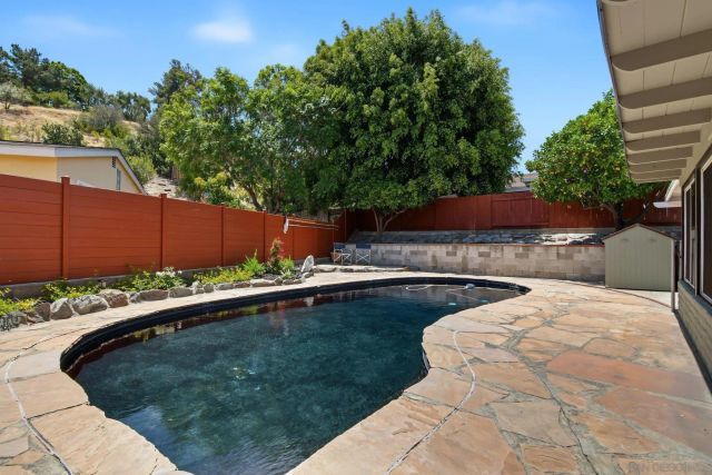 7118 Conestoga, San Diego, CA 92120