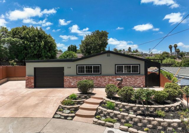 7118 Conestoga, San Diego, CA 92120