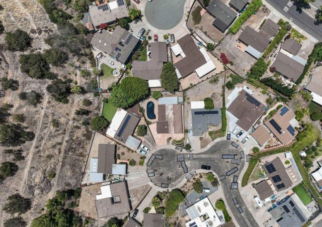 7118 Conestoga, San Diego, CA 92120