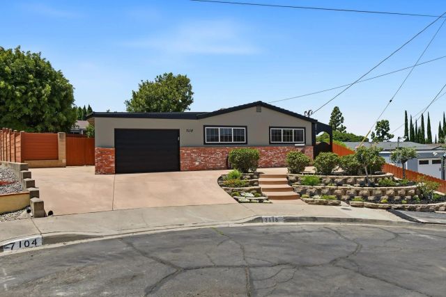 7118 Conestoga, San Diego, CA 92120
