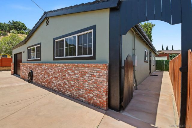 7118 Conestoga, San Diego, CA 92120
