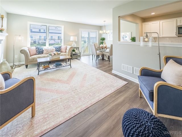 1102 Carriage Lane 1102, West Seneca, NY 14224