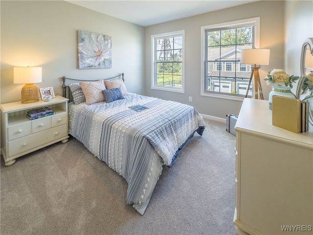 1102 Carriage Lane 1102, West Seneca, NY 14224